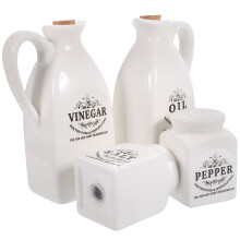 One Set Of Ceramic Kitchen Seasoning Bottles Japanese Style