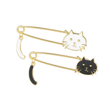 2Pcs Lovely Cat Wagging Tail Oil Dripping Breastpin Brooch White