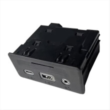 13529861 Bil-USB-grænseflade Aux USB Type-C-port USB-hub til