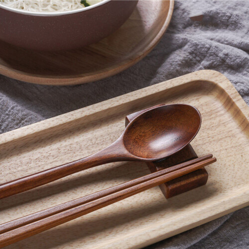 4Pcs Japanese Solid Wood Chopsticks Spoon Rest Set With Case 2