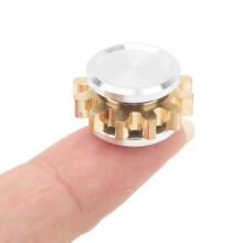 Silent Brass Gear Finger Toy, Silver, Portable Decompression Tool 22x13mm