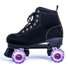 Classic Black Roller Skates PU Leather Quad Roller Skates With PU Flash Wheels LED Double-Row 4-Wheel Unisex Beginners
