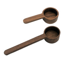 2 holzlöffel für , gewürz, haferflocken, tee, milchpulver