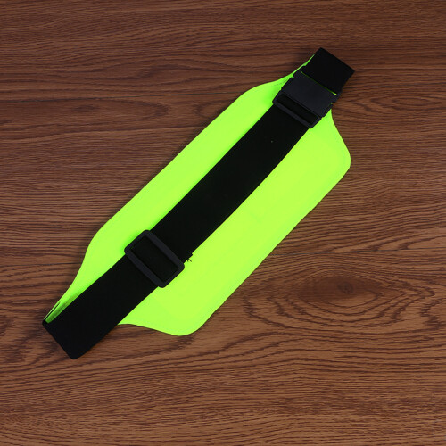 slanke reflecterende heuptas met waterafstotende telefoonhouder 2