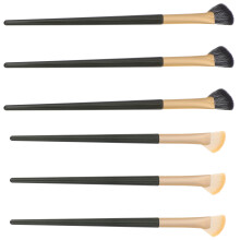 6 . Eyeliner- Und Lidschattenpinsel Für