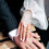 1 Paar Damen Spitzenhandschuhe Mesh Mit Gestickter 10