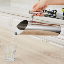 Elegant Stainless Steel Water Pitcher Size M For Coffee Shops And Events