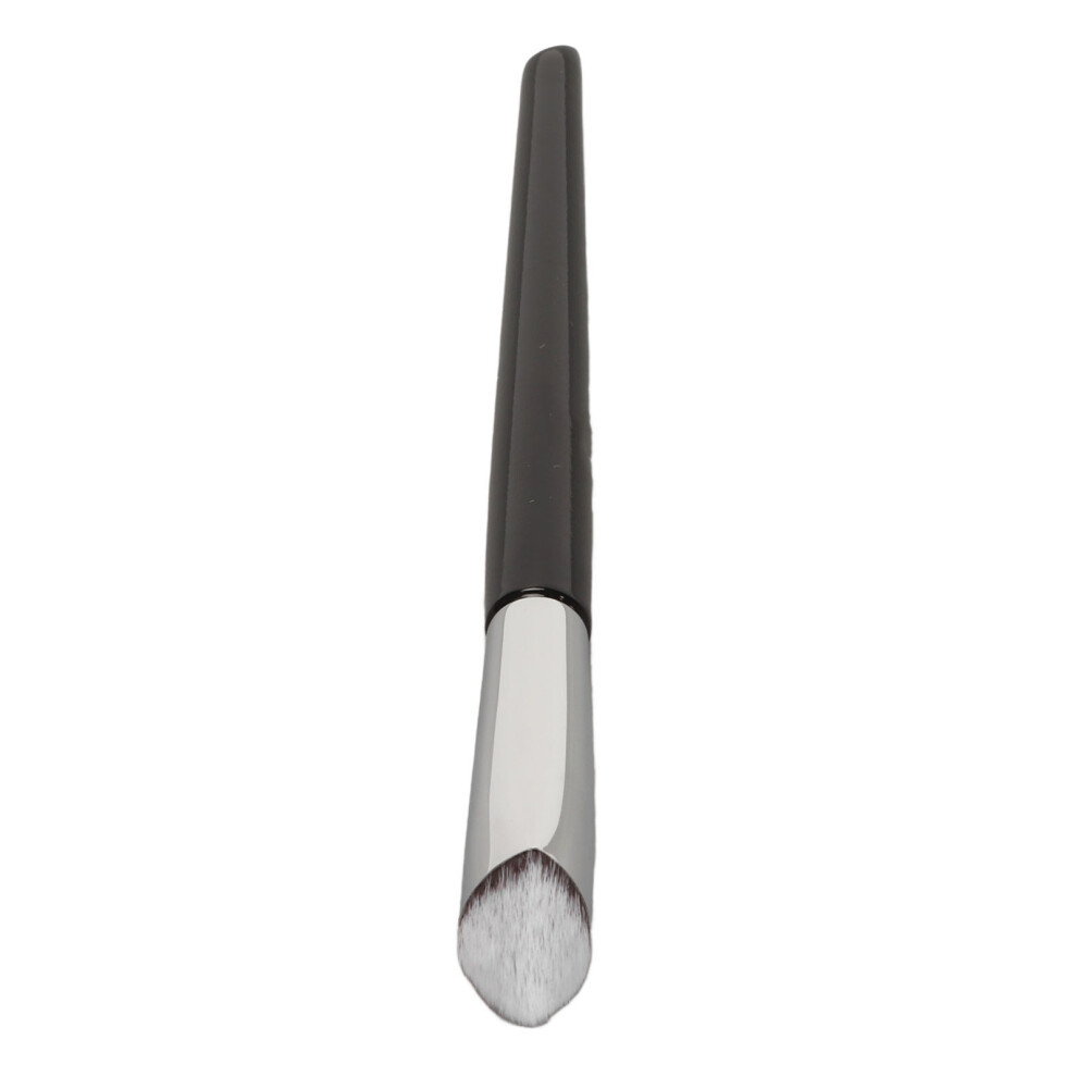 Ergonomic Triangular Concealer & Highlighter Brush for Women
