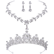 2 Sets Hochzeits-Haaraccessoires Ohrringe Halskette - Für