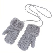 Winterhandschuhe, Aufhängebare Plüschgestrickte