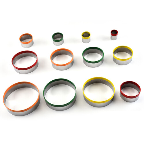 2Pcs Round Cookie Moulds in Assorted Colors for Easy Dough Cutting
