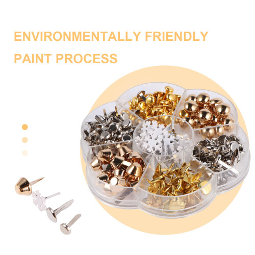 Nagels En Speelgoed Handmatige Materialen 2