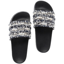 Paar Gewebte Perlenschlappen Flache Sandalen