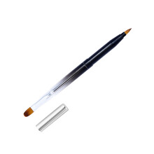Auszugbarer Lippenpinsel Mit Metallgehäuse Und Flexibler Spitze