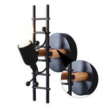 Künstlerische Wandlampe Menschen Klettern Treppenform 1 Mit Birne