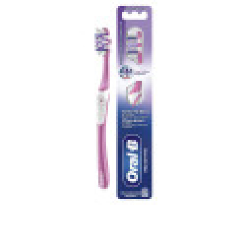 Oral-B Brosse à dents PRO-3DWHITE 40 moyenne