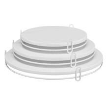 Les gâteaux en acier antirouille tiennent les plateaux de-Blanc
