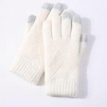 Winterwarme, gestrickte Fingerhandschuhe