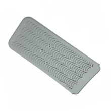 Heat Proof Silicone Mat With Storage Bag For Curling Tool And Straighteners, Portable Hair Tool Mat, Easy To Clean