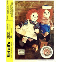 McCall's 2531 Vintage naaipatroon voor Raggedy Ann en Andy gevulde poppen met kleding