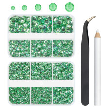 qiipii 3060 STK Lysegr?n harpiks Rhinestones for Crafts Gr?n Flatback Resin Rhinestones 2mm 3mm 4mm 5mm 6mm 5 St?rrelser Non-Hotfix Sten Diamante