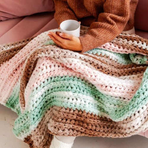 Lion Brand Yarn Titelgeschichte Chainette Yarn Mint 1