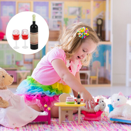 4 sets miniwijnflessen en champagneglaasjes 1