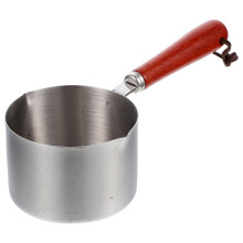 Kleiner Edelstahltopf Zum Erhitzen Von Öl 1