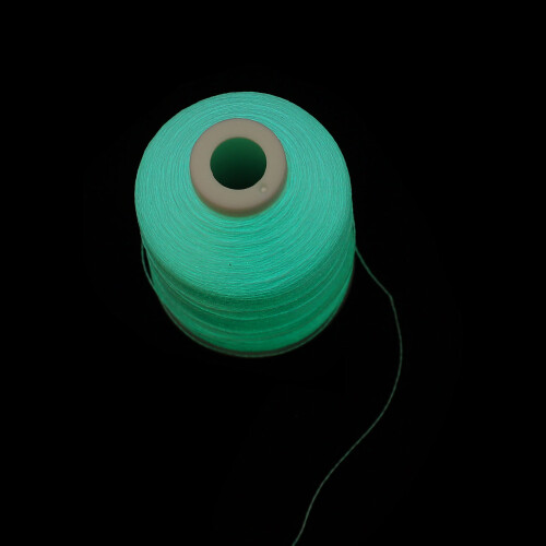 Glow-In-The-Dark Nähgarn Blau Polyester 1 Rolle
