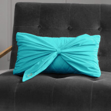 Juicy Couture Rechteckige 1-teilige dekorative Akzentkissen, wendbares Premium-Wurfkissen, 10"x18", Samt Schleife-Blau