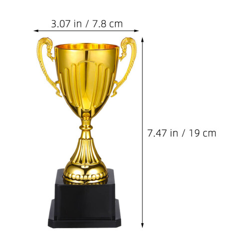 2 mini-trophäen kunststoff mit schwarzem sockel für kinder 1