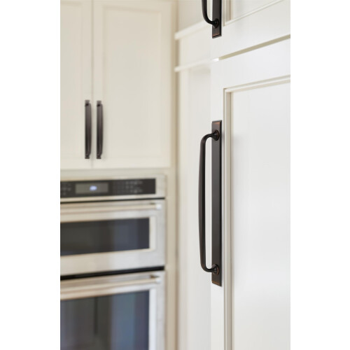 Amerock Maymont 224mm Rectangle Oil-Rubbed Bronze Cabinet Pull Backplate, BP37592ORB 1