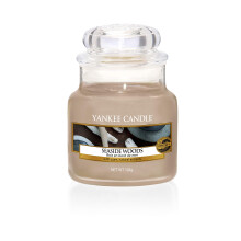 Yankee Candle - Seaside Woods Candle - Scented candle 104.0g