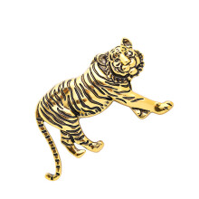 broche pin para abrigo o traje joya decorativa