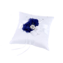 trauringkissen 20x20 cm mit perlen und blumen, -weiß
