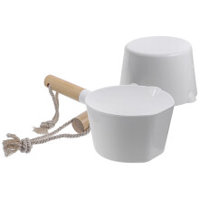 2 waterschepen met lange steel, keukengerei