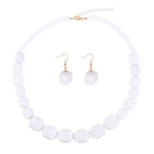 conjunto de colar e longos com de acrílico