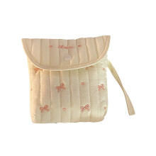 (A) Fashionable Polyester Menstrual Bag With Decorative Sheet Compact And Suitable For Women And Girls Portable Menstrual Tissue Bag
