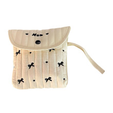 (B) Fashionable Polyester Menstrual Bag With Decorative Sheet Compact And Suitable For Women And Girls Portable Menstrual Tissue Bag