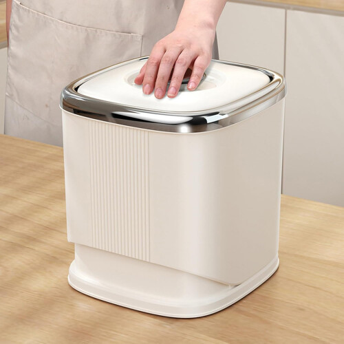 Rice Dispenser PP Material Airtight Seal Silver Plating For Dormitory Kitchen 1