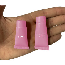 Zestaw 50 tub kosmetycznych z możliwością ponownego napełniania (10 ml, różowe)