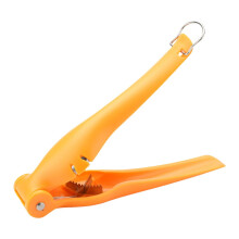 Chestnut Cutter Tool Chestnut Peeler And Cracker Non-Slip Kitchen Nut Opener For Restaurant Travel Camps Yellow