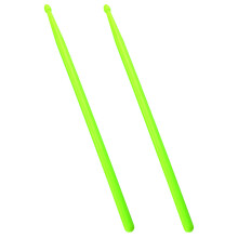 Um Par De Baquetas Com De Nylon E Longo Para Percussão
