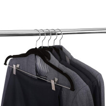 8 flockbeschichtete Kleiderbügel mit Haken und Clips,
