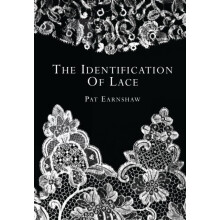 The Identification of Lace by Pat Earnshaw Paperback Book