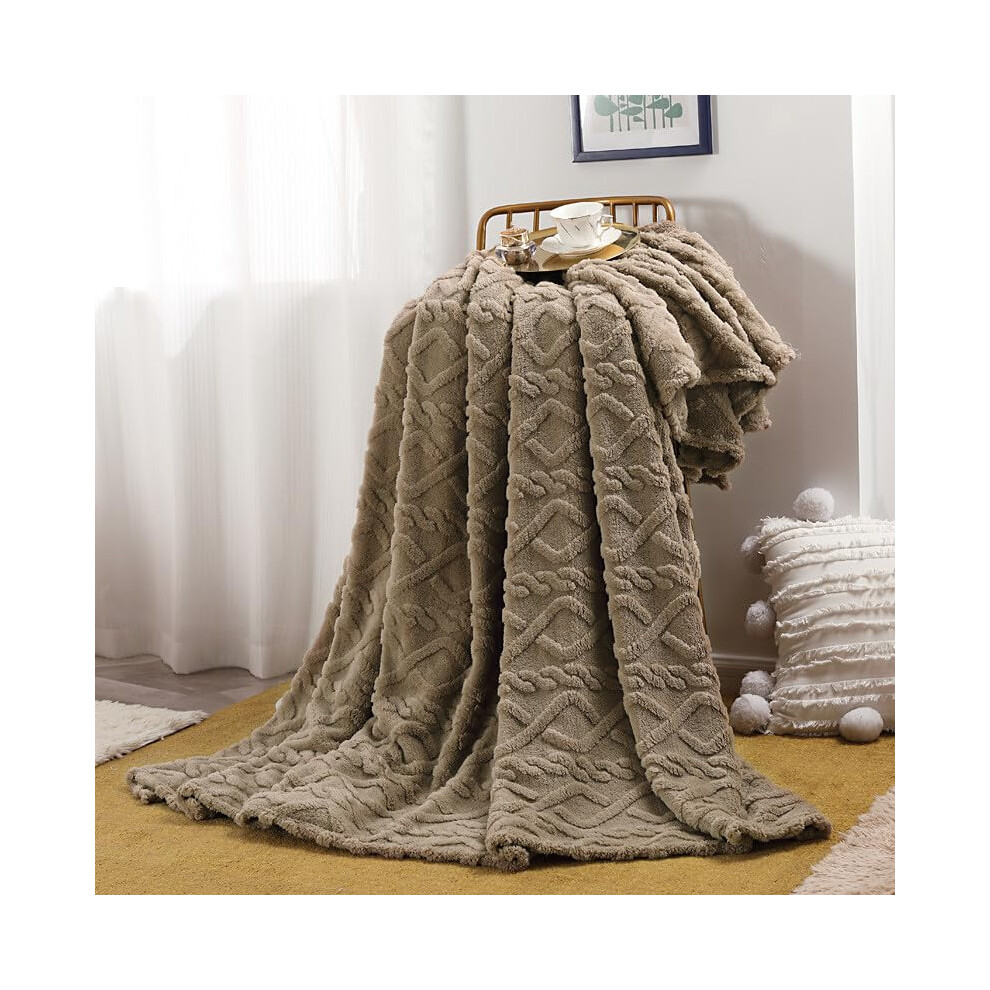 Fleece Throw Blanket 70x100 Cm Coffee Microfiber Lightweight Soft Bedspread Bed Couch Travel Single Size-image-OPC-PMCGSPV-NEW