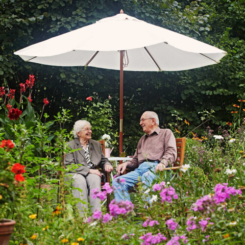 Gartentisch mit Schirmloch 2