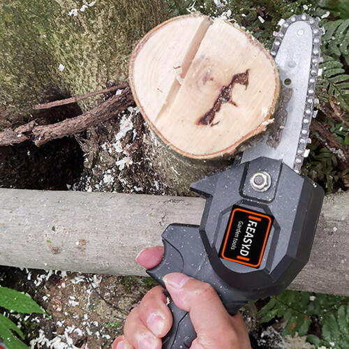 24V Lithium Battery Rechargeable Mini Chain Saw 2