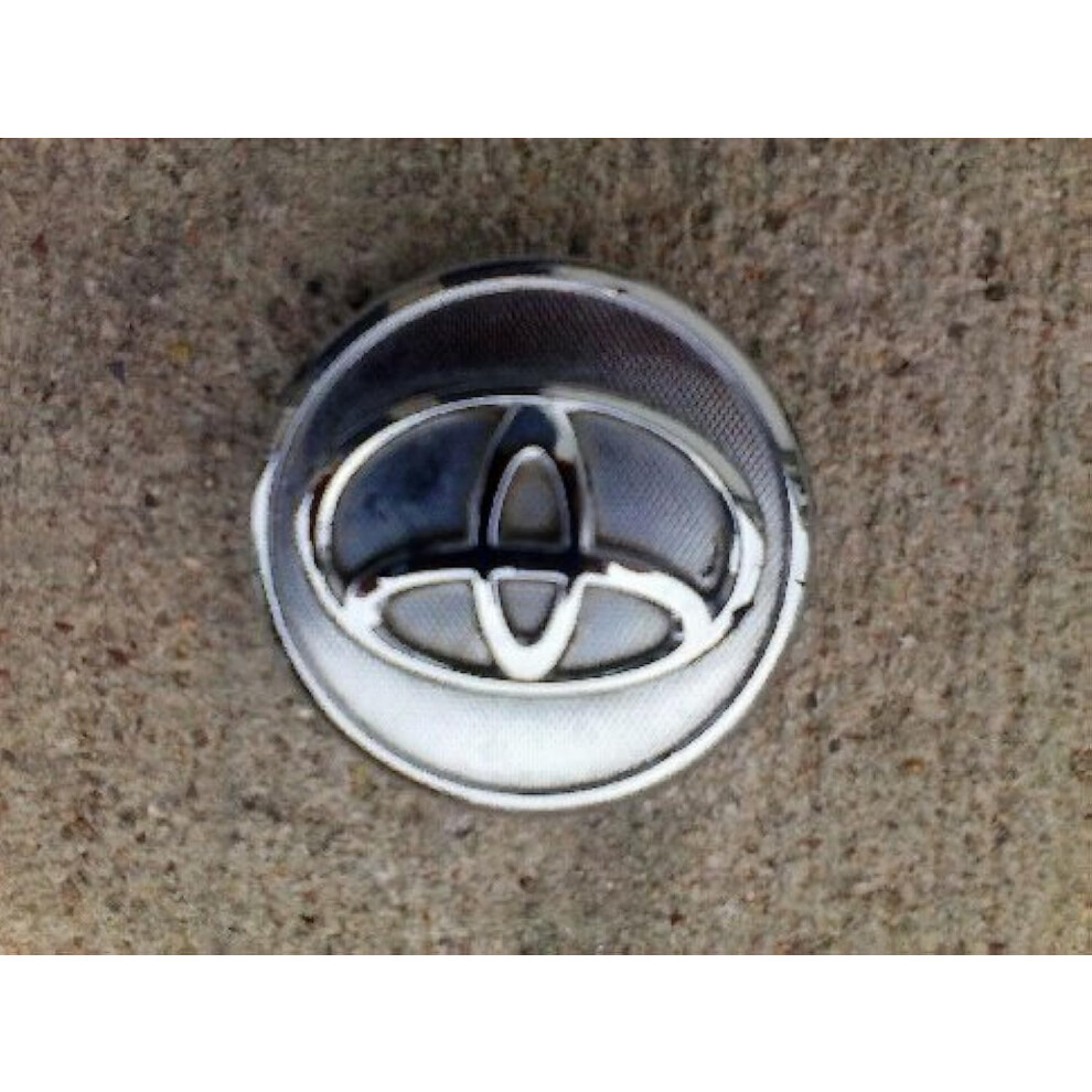 Oem Toyota Yaris Corolla Prius 2005-2011 Wheel Center Cap Hubcap 42603-02220 Silver 715854156710