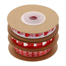 Delicate Polyester Geschenkband Met Hartpatroon Voor Feestdecor